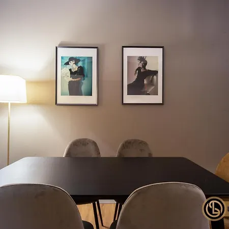 - Luxus No.13 - Naehe Rb Arena *