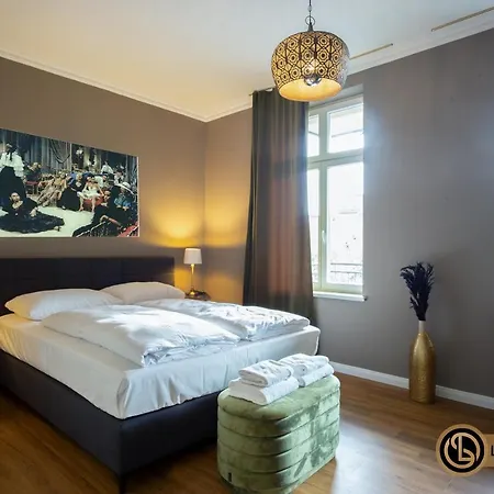 - Luxus No.13 - Naehe Rb Arena